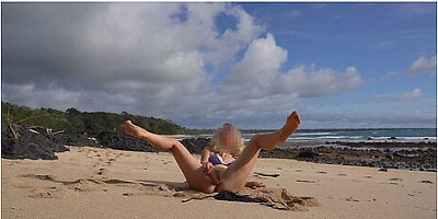 Nymph Plays Dildo On Public Beach
