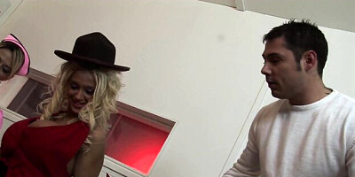 Sweet Amy and Amy's nylonspantyhose porn