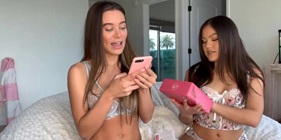 Masturbating my Petite Asian Girlfriend