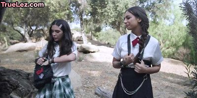 Tattooed lesbian seduces petite dyke b4 eating her out