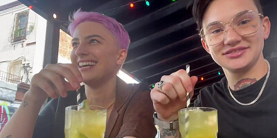 Colored hair lez pussylicked by inked queer at home