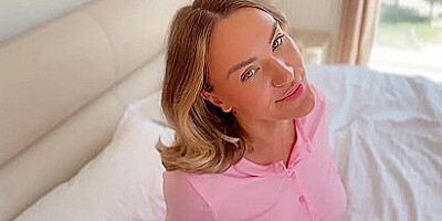 Incredible Sex With A Lovely Babe In Pink..shes So Tender!