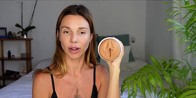 Female Anatomy Lesson & How To Lick + Finger Girls