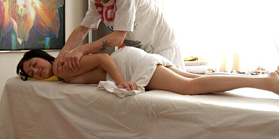 Rub A Teen - curvy trailer