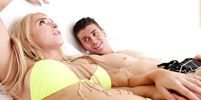 Emotional Alix Lynx at big ass smut