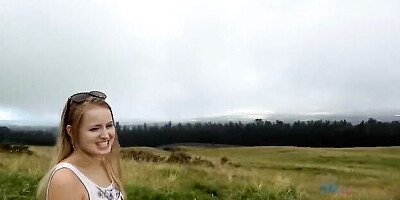 Scarlett's handjob video