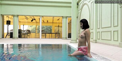 Graceful Lady Dee - solo female video - Underwater Show