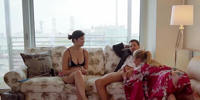 Sicilia, Miyuki Son &amp, Andy Stone are having a 3some on the couch