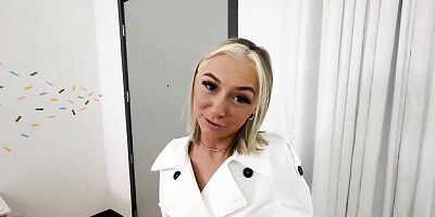 Good missionary pose hard fuck with a skinny Chloe Temple