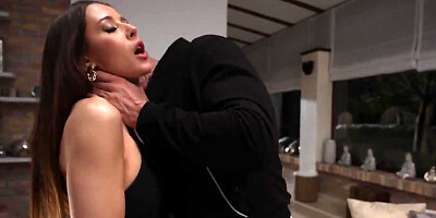 Bitch spreads legs for the ex-boyfriend to bring him back