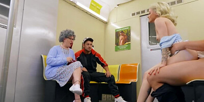 Possessor of a massive cock fucks the blonde in the subway