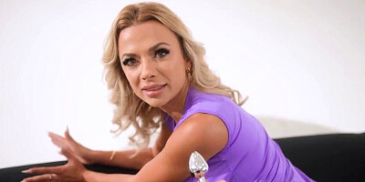 Shalina Devine scolds you and rides you in point of view