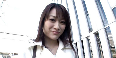 Gorgeous Akari's masturbation trailer