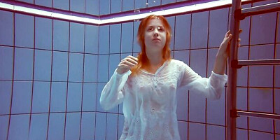 Girlie's red head smut