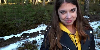 Young man is going to fuck skinny who asks for bonking herself