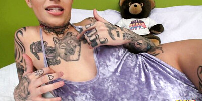 Ramon and Leigh's tattoo dirt