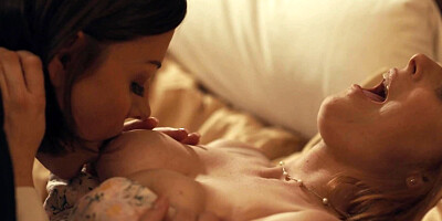 Cute teen girls with nasty desires finish day in bed
