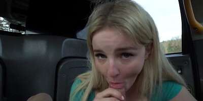 Blonde chick from America is getting fucked in the taxi
