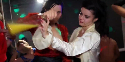 Real young teens giving head in a party
