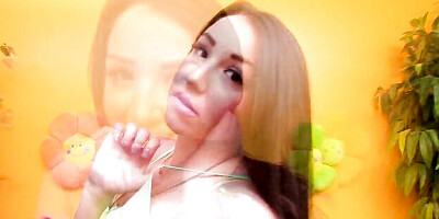 Watch provocative Lola Foxx's movie