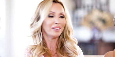 Hd clip with insatiable Chloe Temple and Reese Robbins from Girls Way