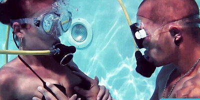 Playful Minnie Manga - hd clip - Underwater Show