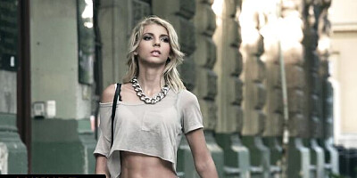 Awesome Alyssia Kent and Missy Luv at strapon action