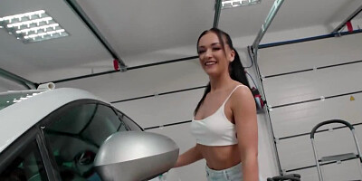Athletic hottie gets facialized after wild fucking in the garage