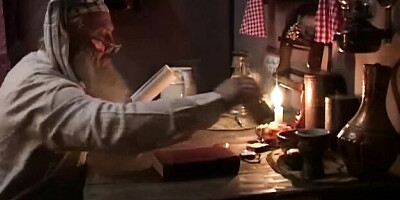 Christmas special video with well-proportioned Linda Murray from Oldje