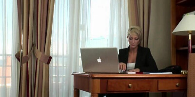 Lusty girl's anal play xxx