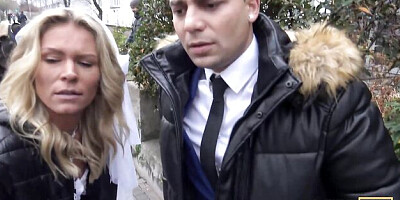 Wet Claudia's reality scene