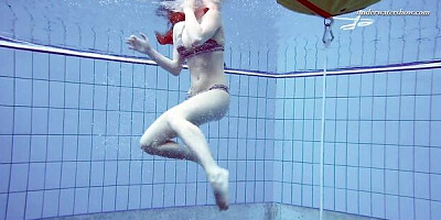 Underwatershow porn with stylish Liza from Underwater Show