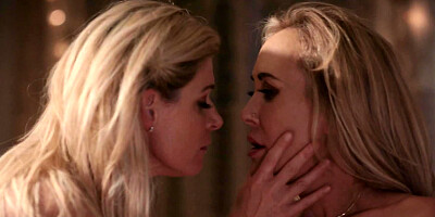 Blonde MILFs make lesbian love in romantic environment