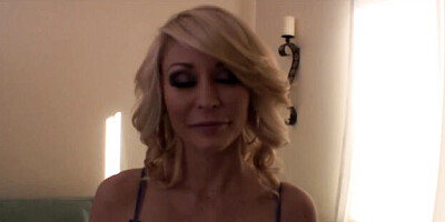 Blooming Monique Alexander's cumshot sex