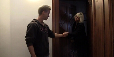 Blonde mature whore invites the younger neighbour