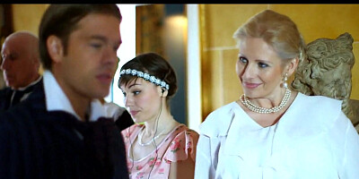 Blonde Babe has a Nice Rack