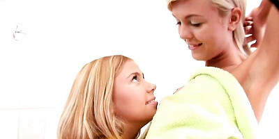 Gorgeous blondes Dulsineya and Linda love their anal toys