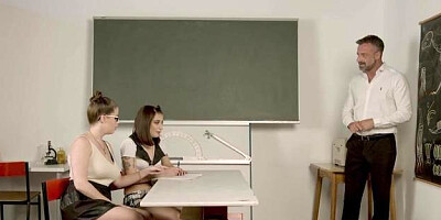 MariskaX: Teacher feels the need for sex