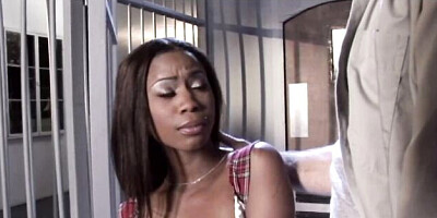 An old man screwed a nice-looking ebony model Heidi Waters