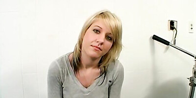 Watch cute chippie's scene