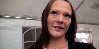 Czech girl Sandy Ambrosia makes guy pay big money for blowjob