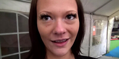 Czech girl Sandy Ambrosia makes guy pay big money for blowjob