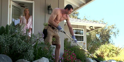 MILFsLikeItBig: Large boobs Brooke Tyler cum on face