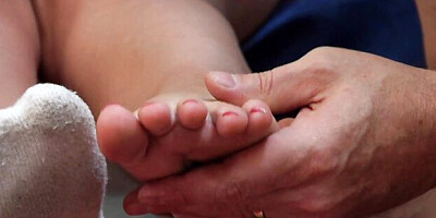 Insatiable Kiki Daire at foot fetish movie