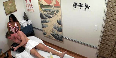 MoneyTalks: Latina Annie Lee pussy fucking