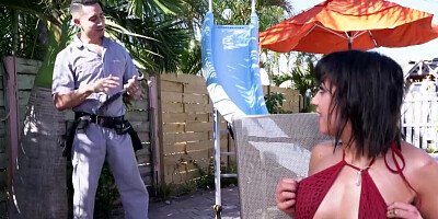 Beauty seduces pool guy using her big juicy boobs