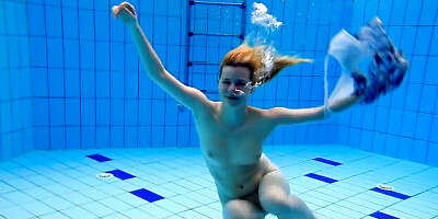 Pulchritudinous Lucie - teen (18+) sex - Underwater Show