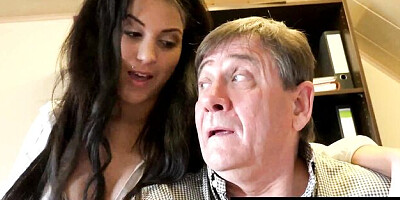 Bella Beretta's pussy fuck video by Grand Dadz