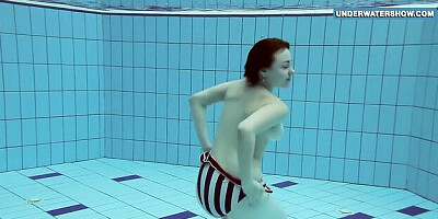 Underwater Show featuring Lada's poolside action