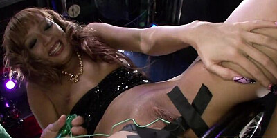 Watch well-proportioned female's trailer